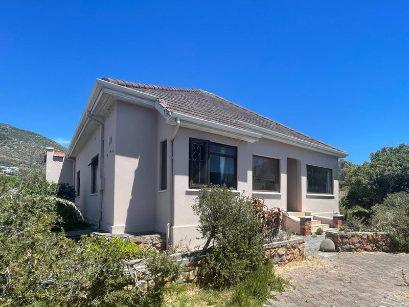 2 Bedroom Property for Sale in Fish Hoek Western Cape